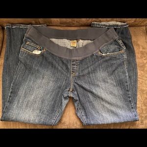 Size XL maternity jeans